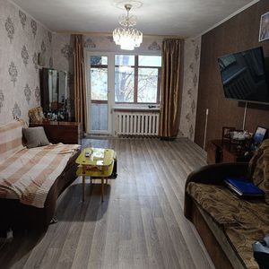 4-комн квартира Луганск