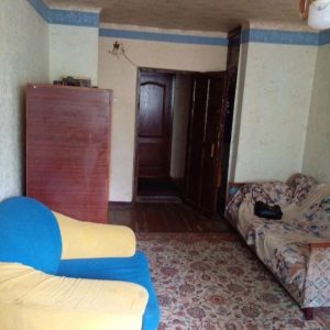 Продам 2 комнаты в коммунальной квартире Луганск